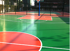 学校篮球场地